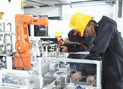 瞄準機器換人核心技術 金職機電學子獲省高職技能大賽第一名
